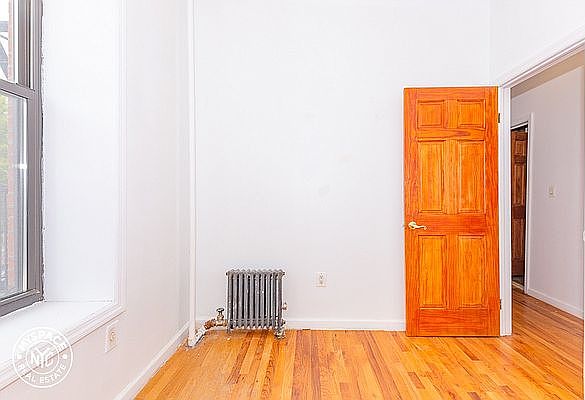 1st image of 518 Willoughby Ave #2Z