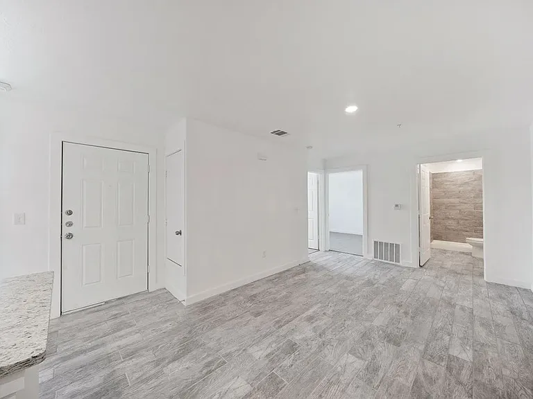 6175 Ingram — Photo 4
