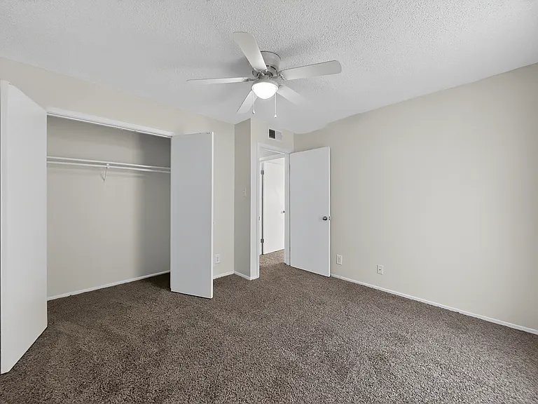 Quail Run Apartments — Photo 26