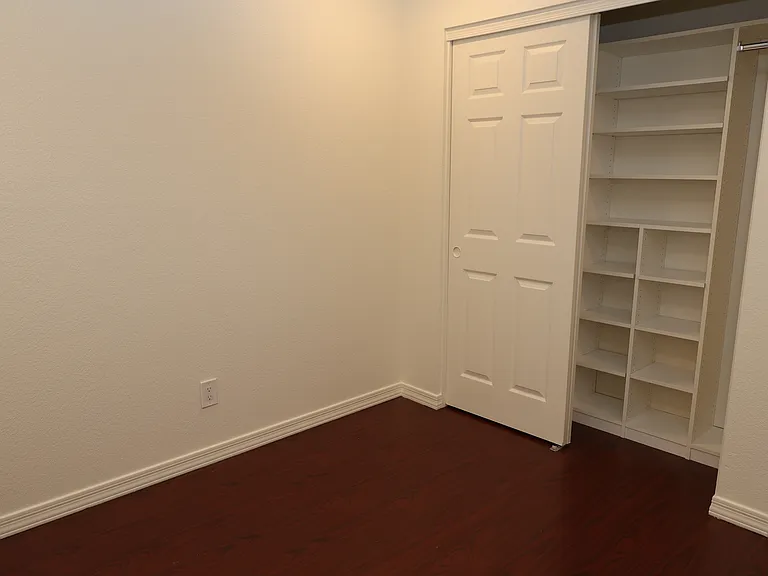 15201 S 47th Way — Photo 17