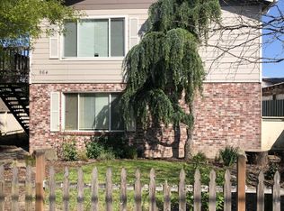 964 8th Ave APT 2, Longview, WA 98632