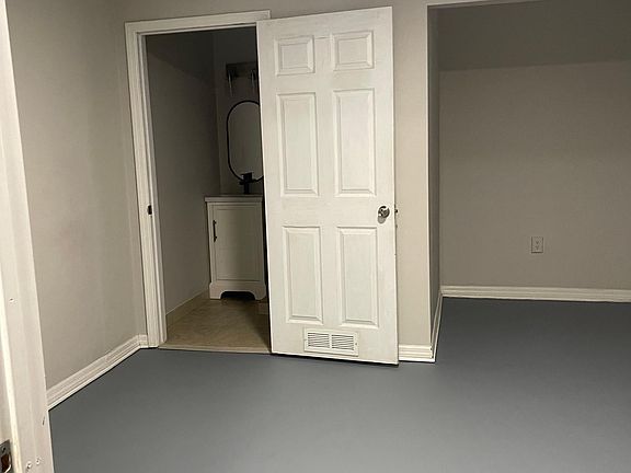 4th image of 2510 Jackson St Unit B