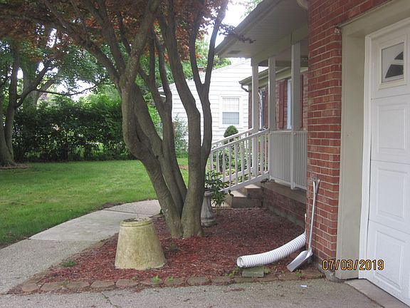 3rd image of 3429 Fuller Ave SE