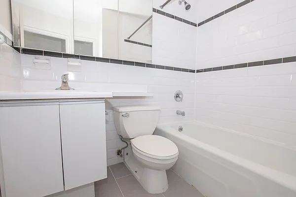 Rented by Avenues Real Estate | media 10