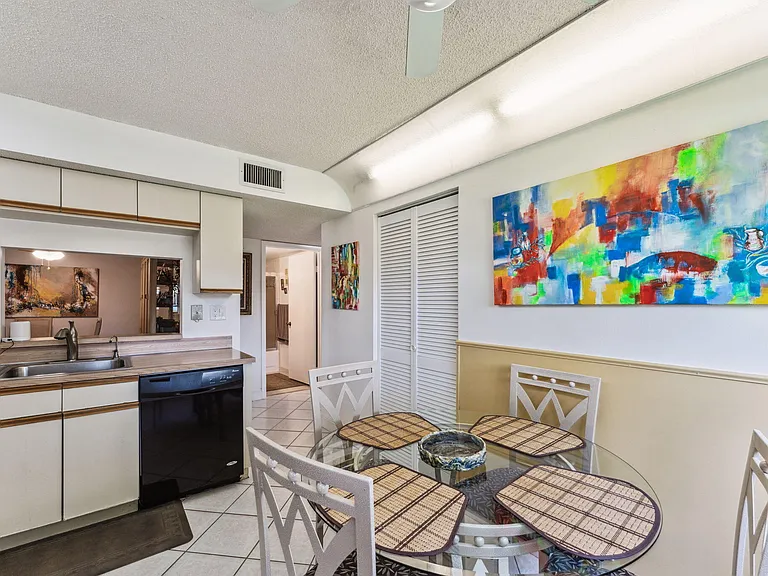 15301 Pembridge Ave #43 — Photo 6