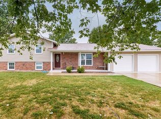 105 Sharon Dr, Montgomery City, MO 63361