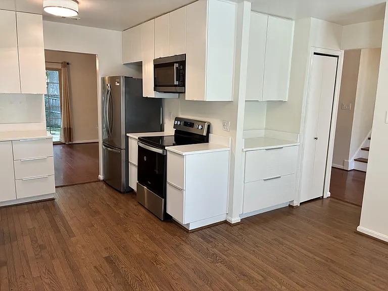 4834 King Solomon Dr — Photo 8