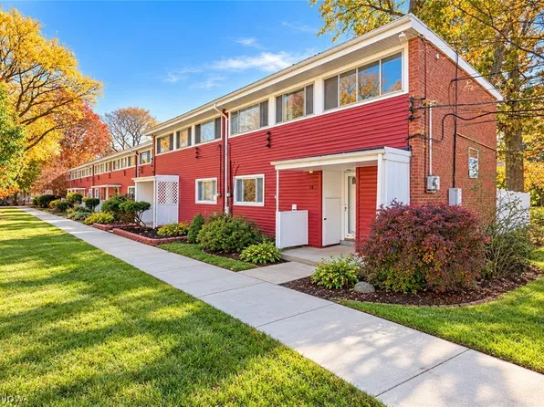 5880 Woolman Ct #76, Parma, OH 44130