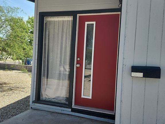 2523 E Willetta Front door_03062023