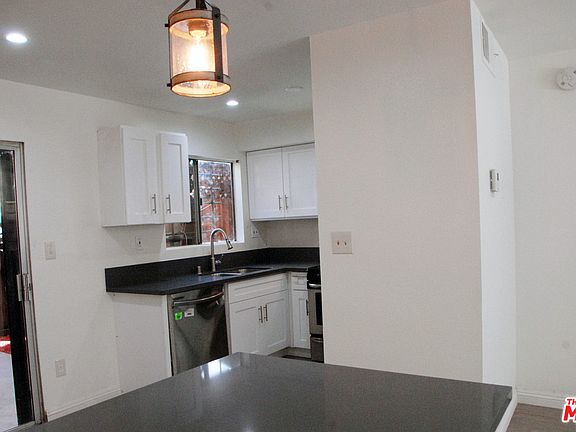 5th image of 8414 Columbus Ave Unit 8