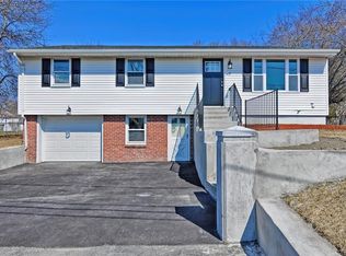 7 San Jose Dr, Bristol, RI 02809