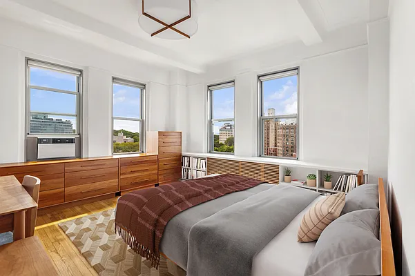 Sold by Bohemia Realty Group | media 15