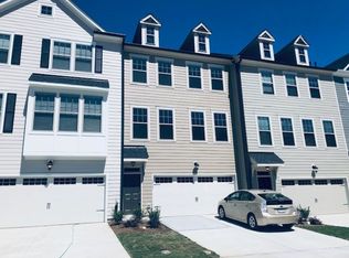 1012 Lathrop Ln, Apex, NC 27523