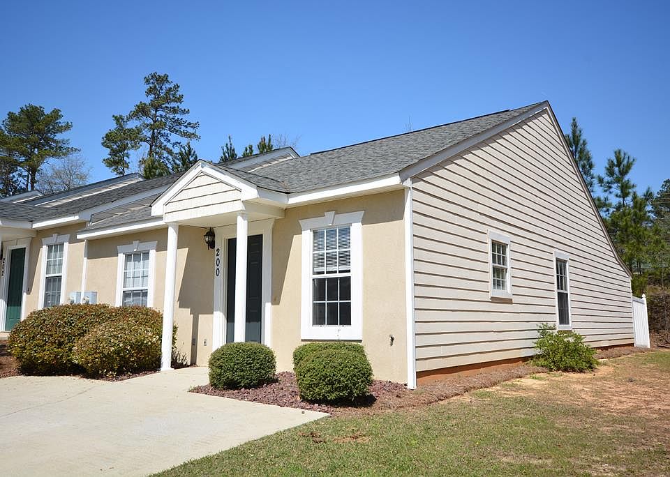 1st image of 200 Evans Lake Dr