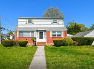 36 Millwood Lane, Merrick, NY 11566