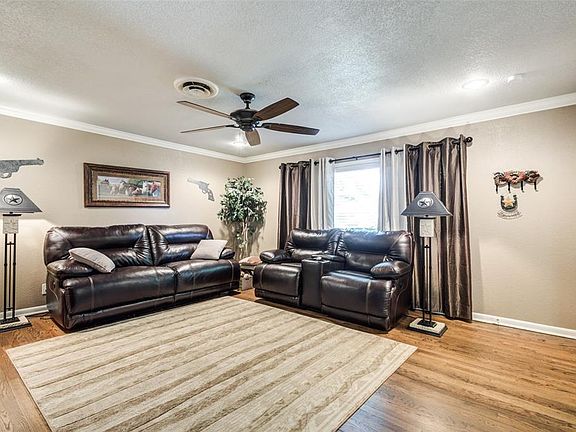 5th image of 3804 Granada Dr