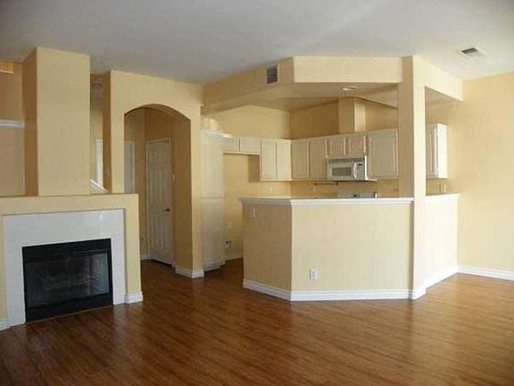3rd image of 7778 E Portofino Ave