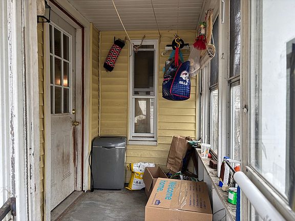 3rd image of 79 Pleasant St