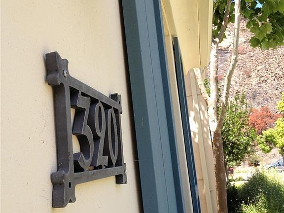 5th image of 320 Frys Harbor Dr