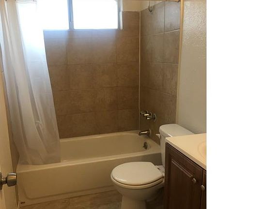 2nd image of 1934 W Florence Ave APT 4