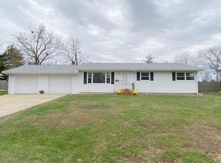 400 W Pierce Ave, Charleston, IL 61920