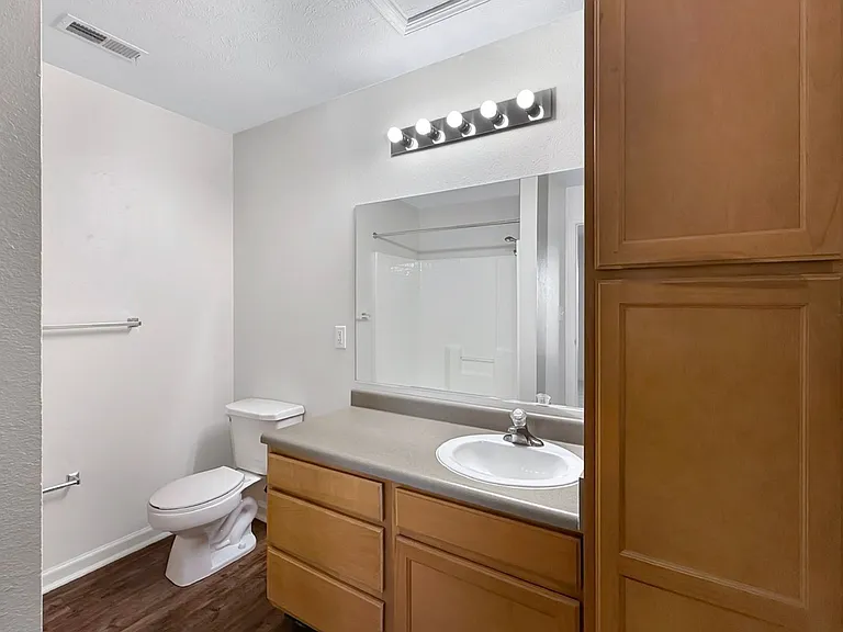 703 Beachfront Dr — Photo 34