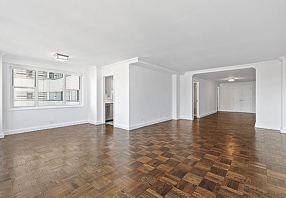 4th image of 215 E 68th St APT 20N