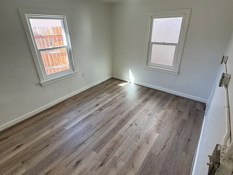 312 Peach Ave — Photo 14