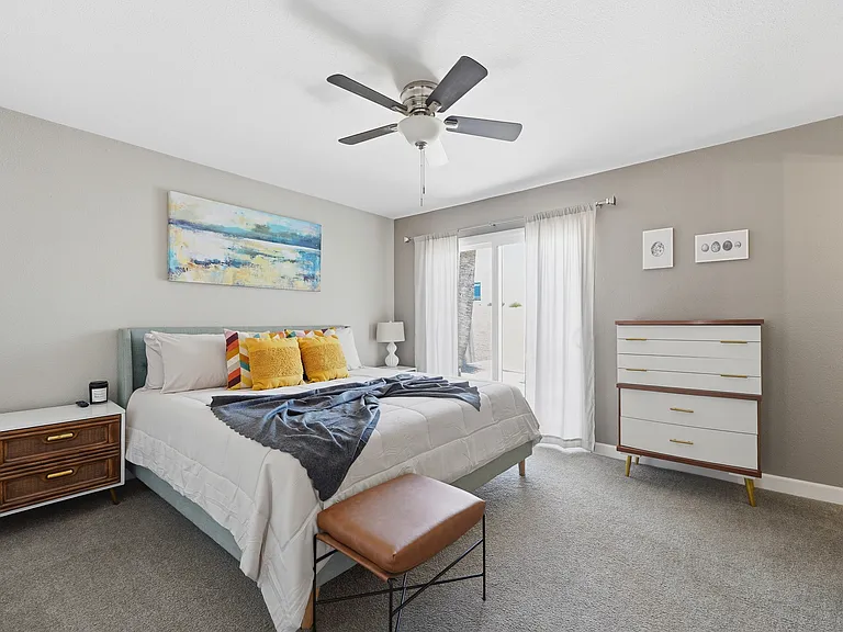 932 W Julie Dr — Photo 25