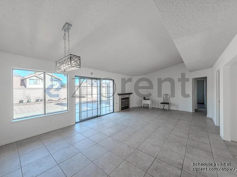 5327 Meredith Ave — Photo 2