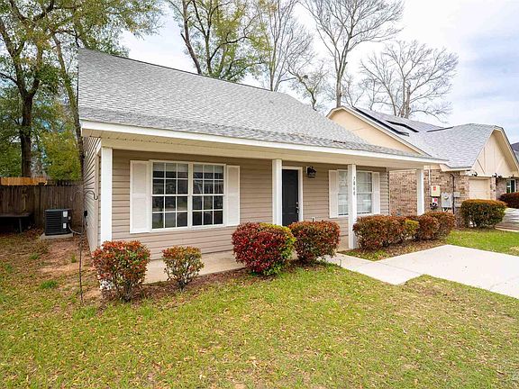 3rd image of 7060 Heather Oaks Dr