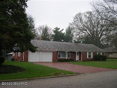 1st image of 1011 Sassafras Ln