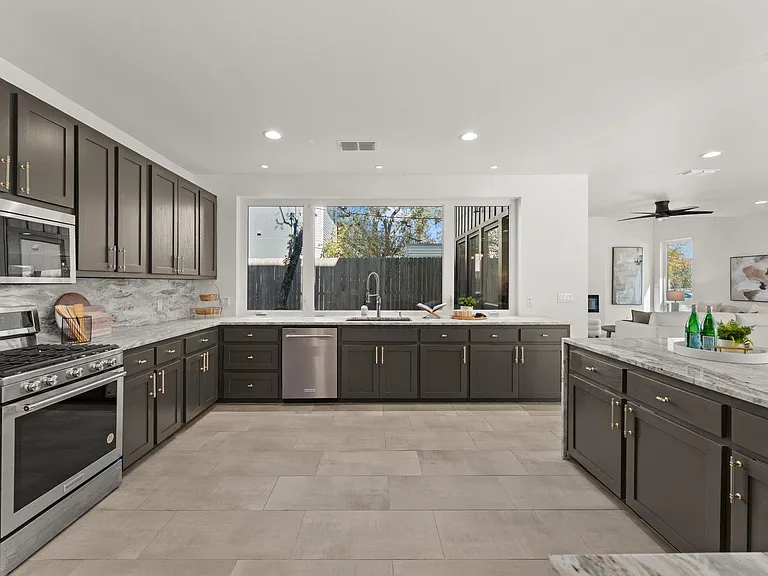 3814 Wadford St — Photo 14