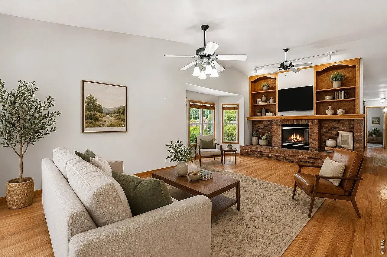 3 bed, 3686 sqft, $2,700 — Photo 3
