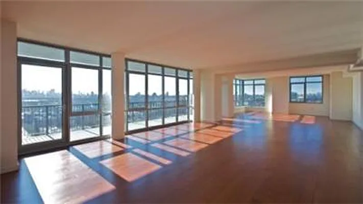 Sold by Griffin Real Estate Group | media 21