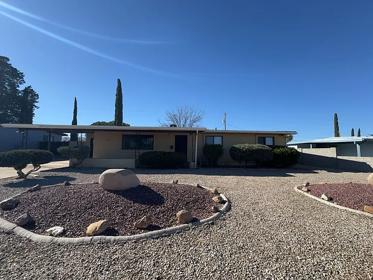 189 E James Dr — Photo 3