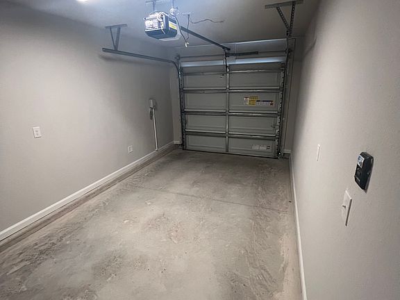 2nd image of 832 Hartshill Pl