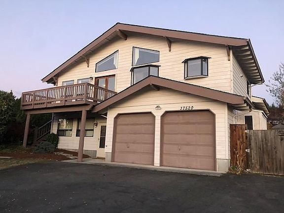 4th image of 37520 Hood Canal Dr NE