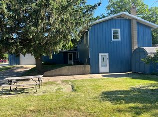 3464 E 2062nd Rd, Wedron, IL 60557