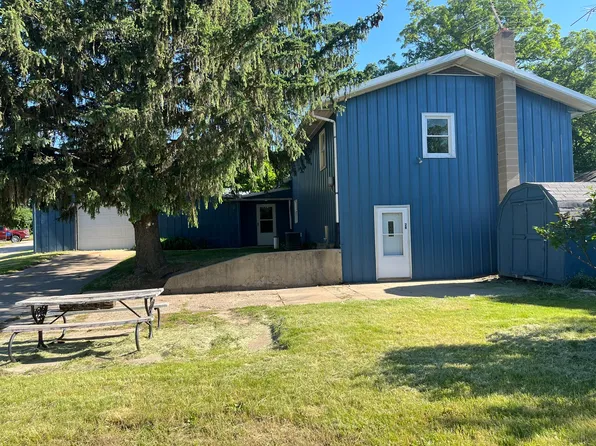 3464 E 2062nd Rd, Wedron, IL 60557