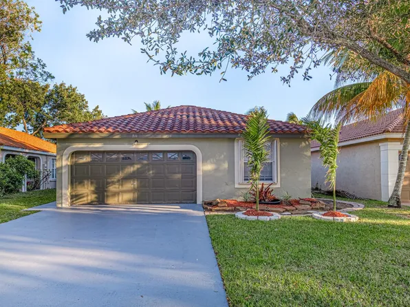711 NW 182nd Way, Pembroke Pines, FL 33029