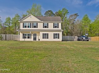 107 Lewis Humphrey Ln, Hubert, NC 28539