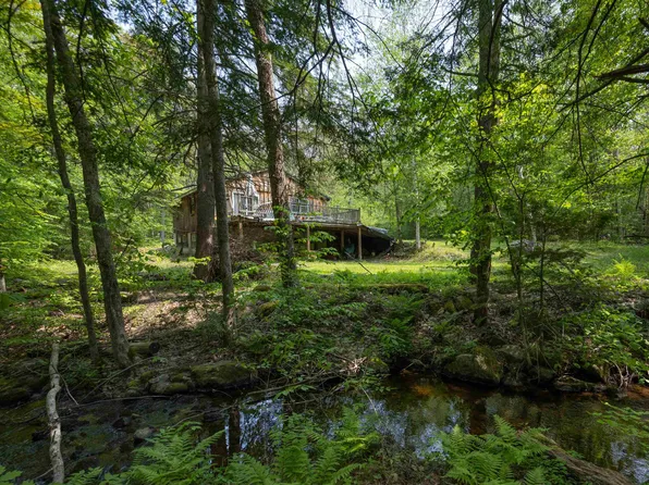 16 Falls Road, Deering, NH 03244