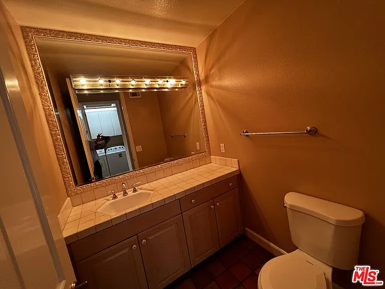 2357 Brookshire Ln — Photo 15