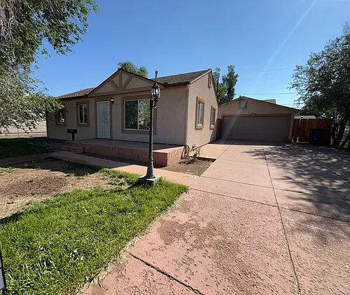 534 Lynn Ave Photo 1