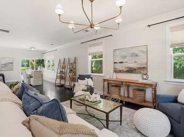 2009 Frampton Ave, Charleston, SC 29412