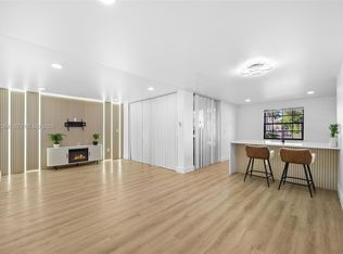 3545 Magellan Cir APT 351-5, Aventura, FL 33180
