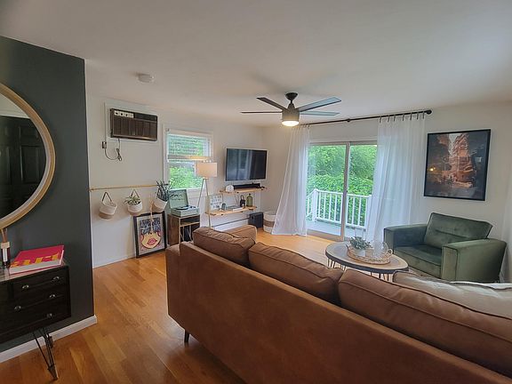 2nd image of 141 Lowell Ave #2