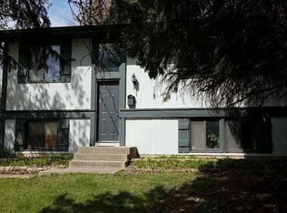 1013 Sumter Ave N, Golden Valley, MN 55427