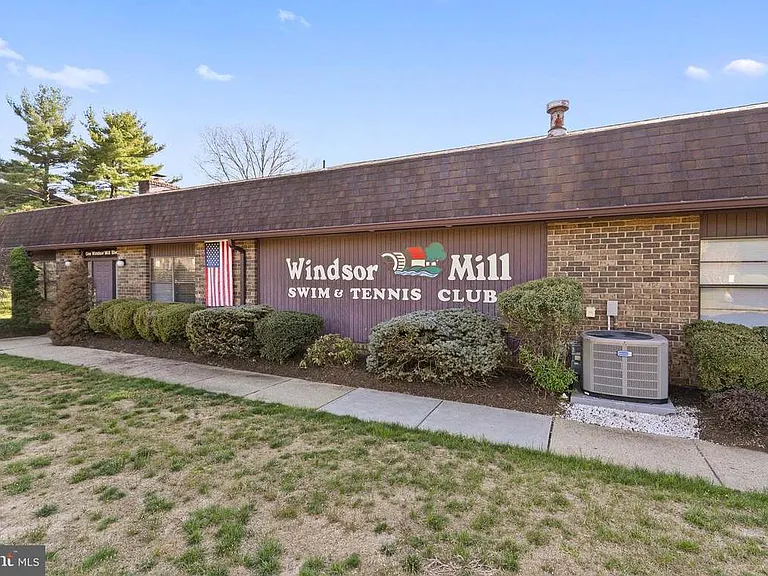 2032 Old Stone Mill Dr #2032 — Photo 9